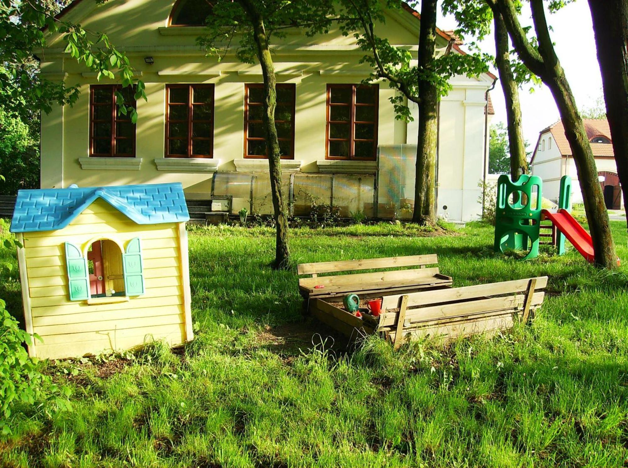 Gospodarstwo Agroturystyczne Dworek Janowicki Kazimierzewo Exterior photo